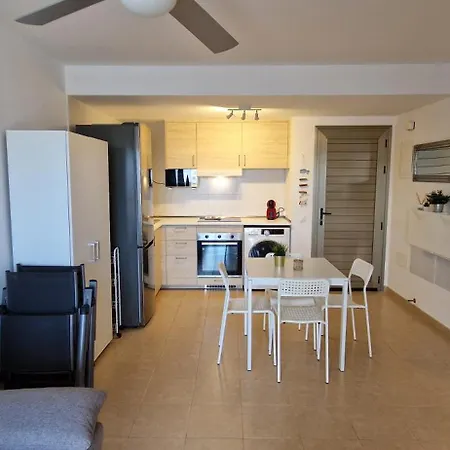Casa Lucia Apartment *